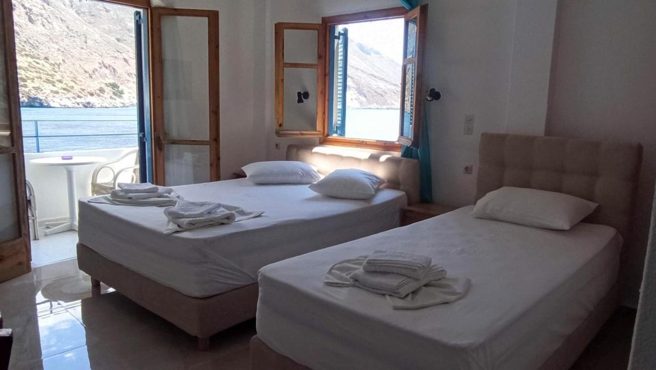 Sifis Bed & Breakfast Loutrón Ngoại thất bức ảnh